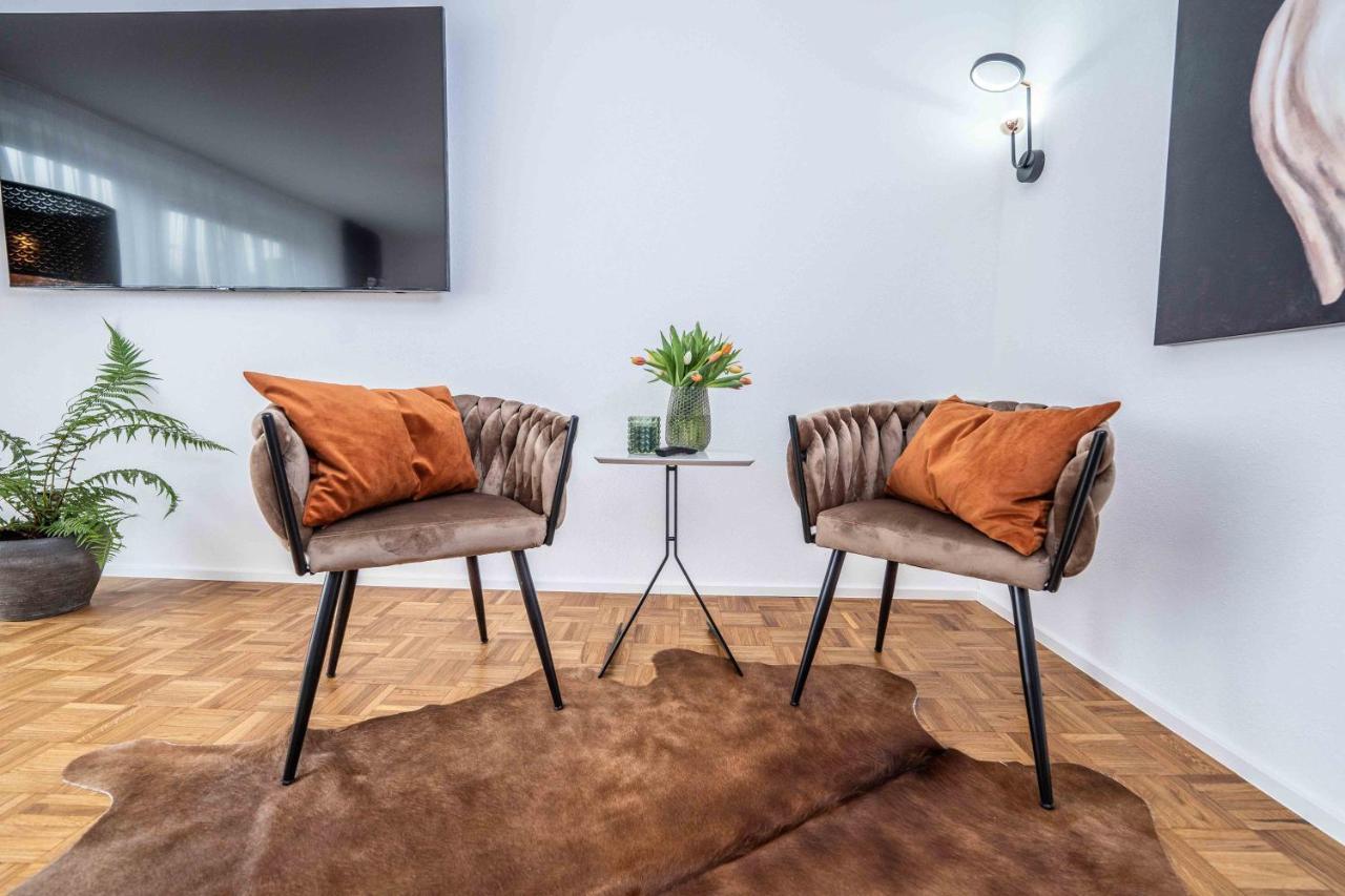 City Wohnung Fn L 5 Klimatisiert Mit Balkon Und Kueche FDH Exterior foto