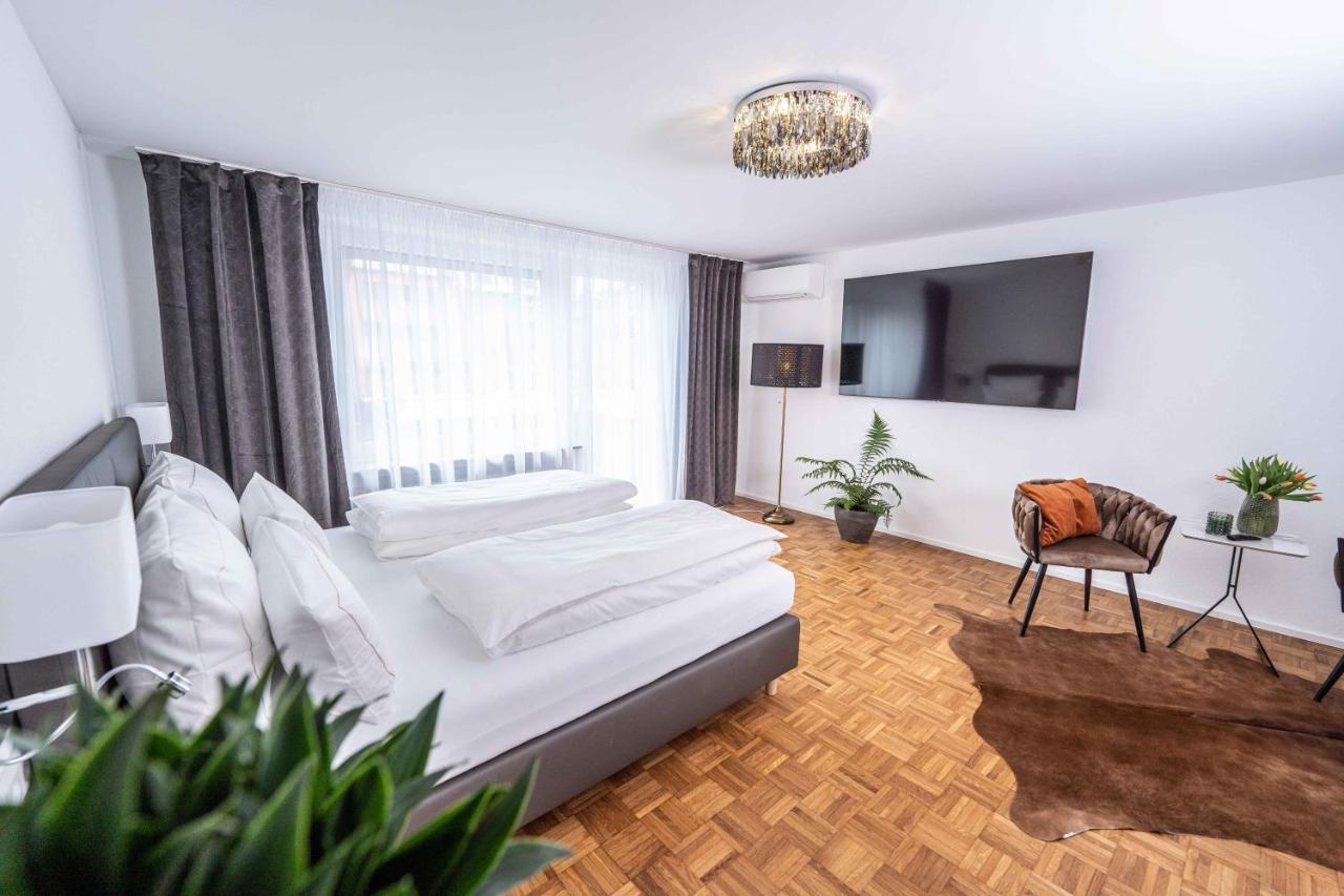 City Wohnung Fn L 5 Klimatisiert Mit Balkon Und Kueche FDH Exterior foto